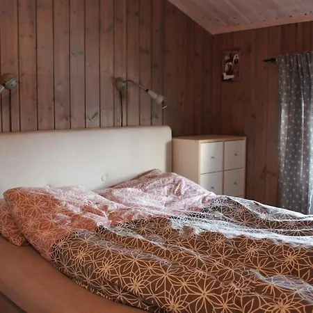 بيت للعطل Sentralt Ljosheim,